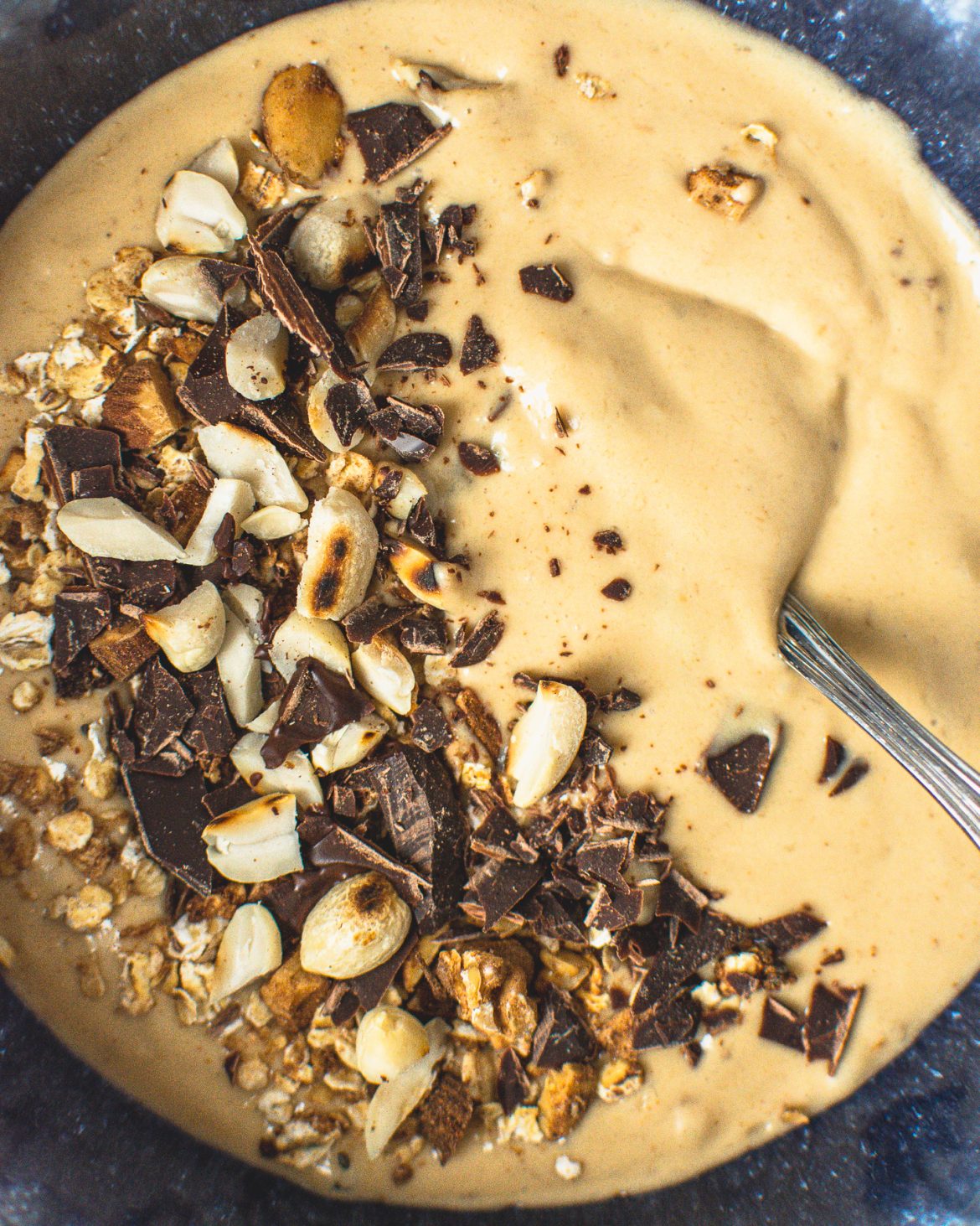 Snicker Smoothie Bowl